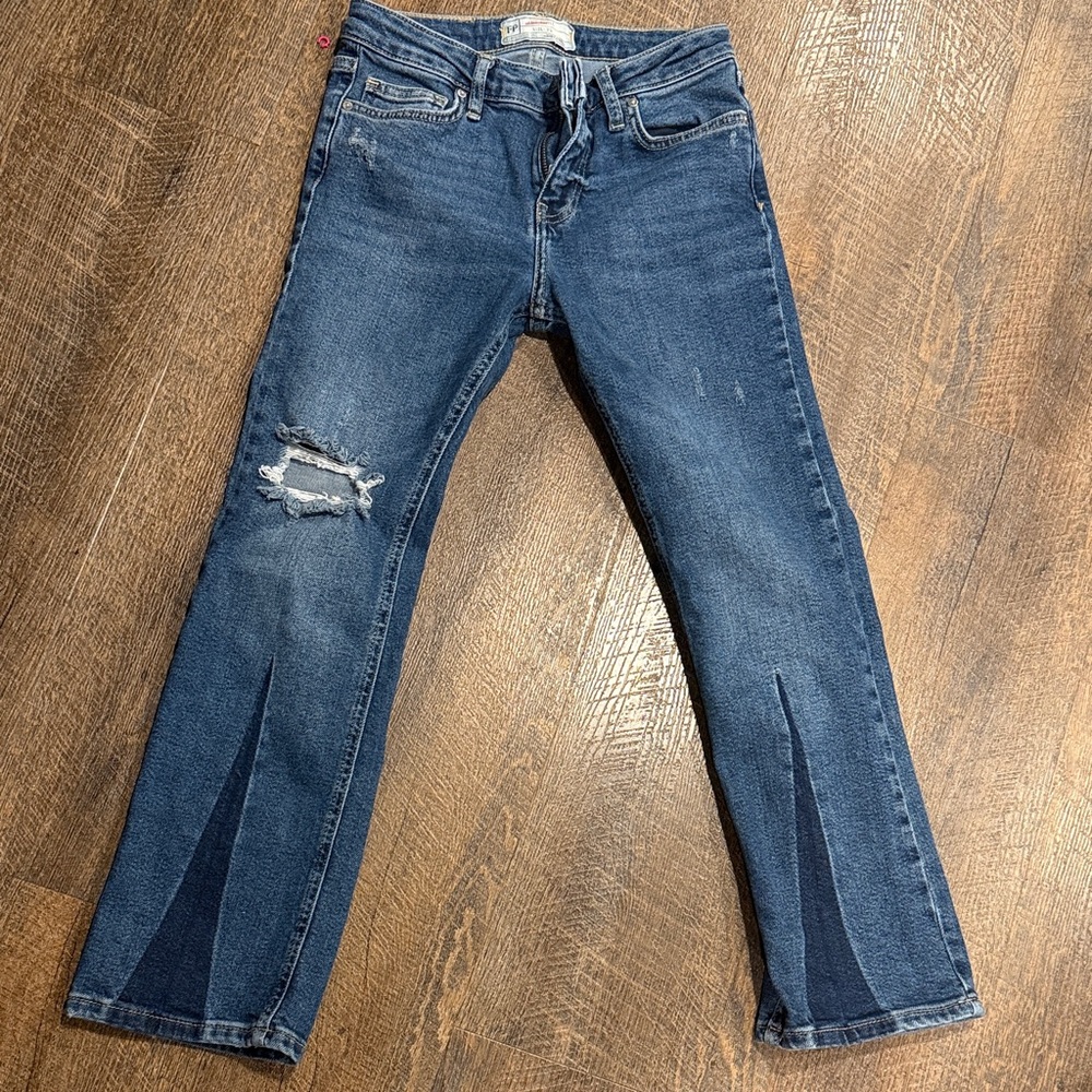 Free people Stylish Blue Distressed Jeans
